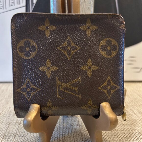 Louis Vuitton Juliette Wallet - Picture 3 of 12